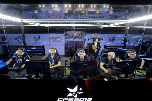 她并非完全 她并非完全