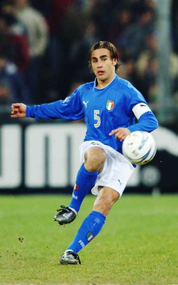 库里和詹姆斯的史诗级联手！美媒晒勇士湖人交易细节，其他球队作何反击